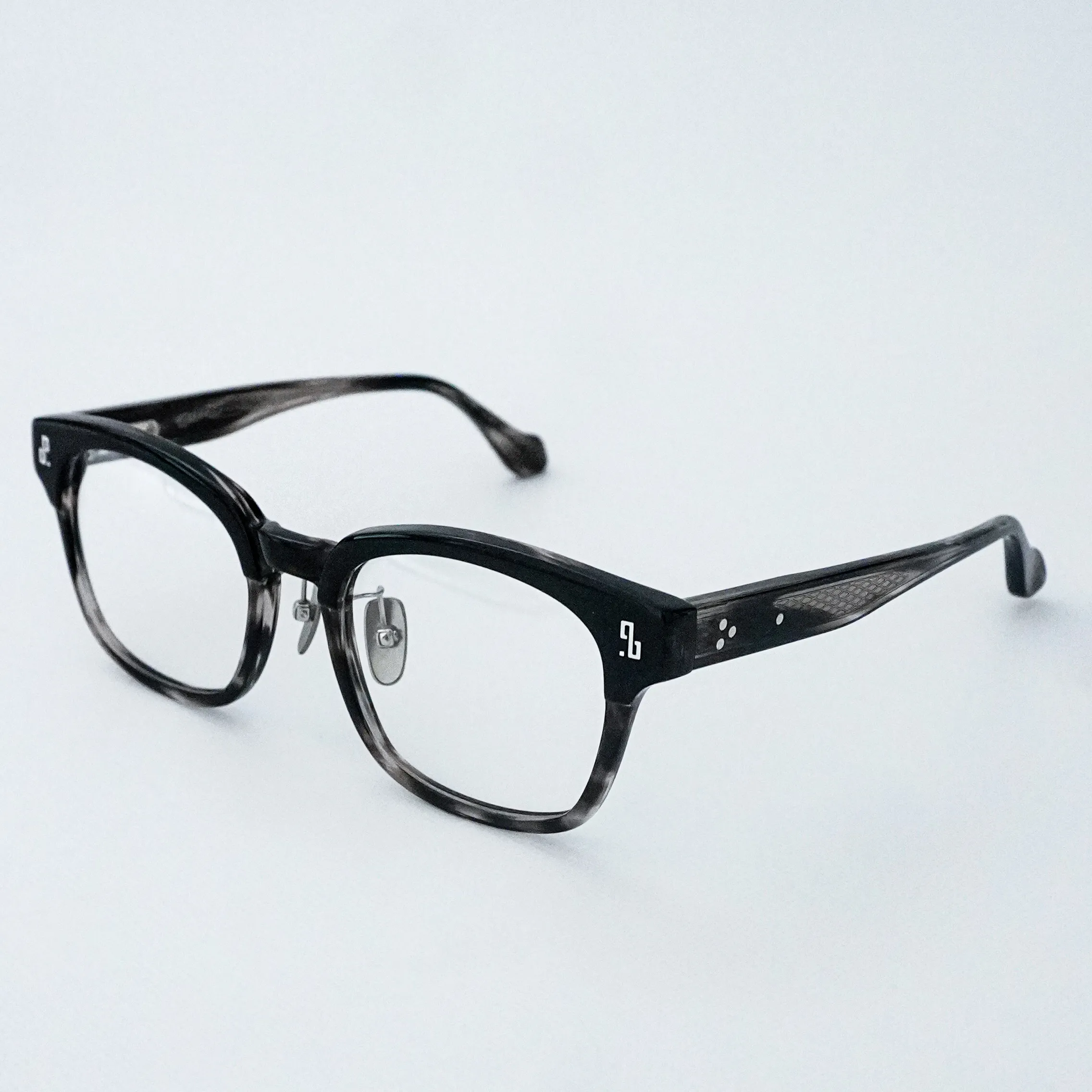 P.eyewear