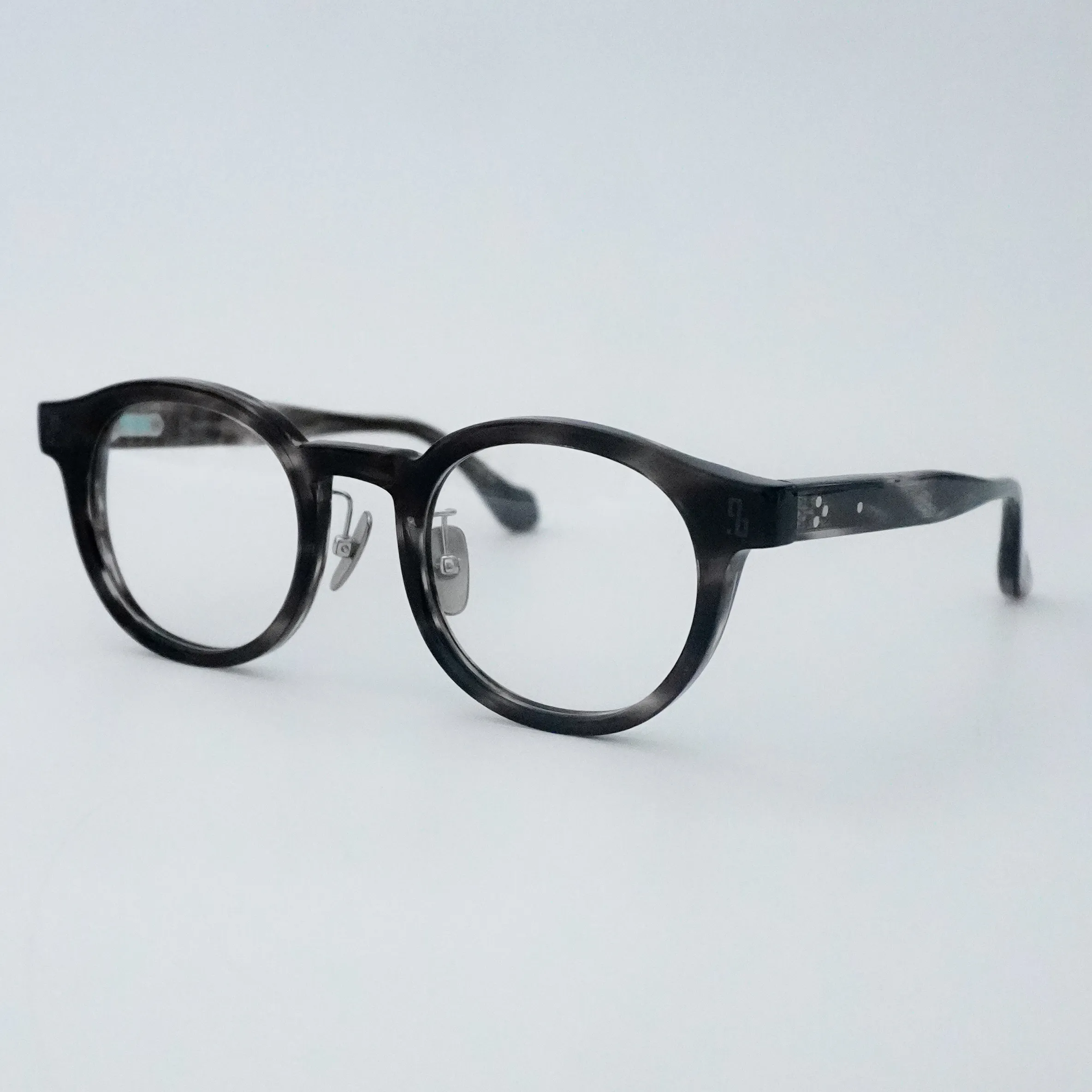 P.eyewear